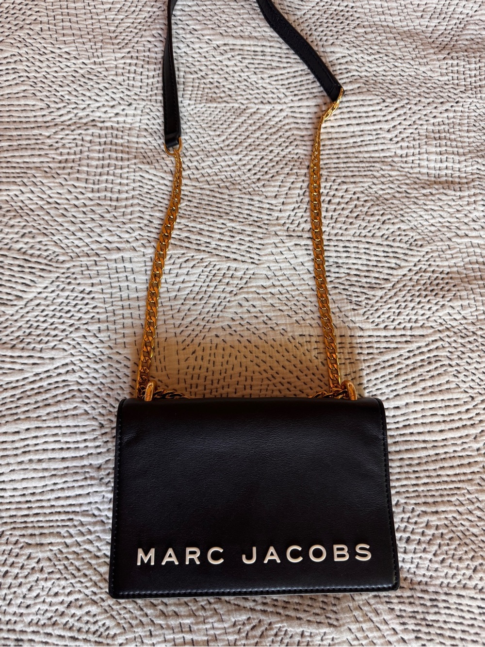 Marc Jacobs Black Leather Shoulder Bag with Gold Chain Strap